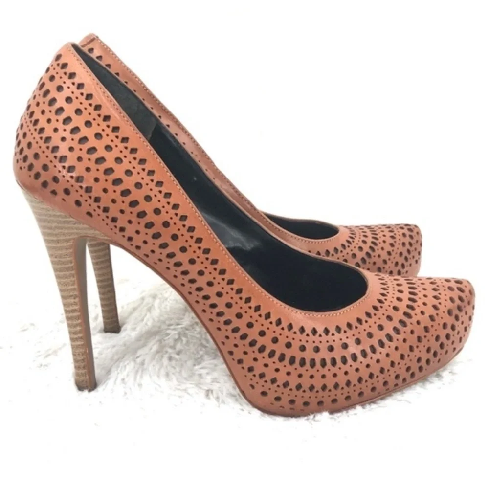 BCBG Paris Size 9 Perdra Leather Platform Heels - Picture 3 of 9